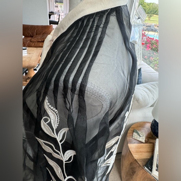 Vici Venetian Embroidered Statement Blouse Feminine Sheer Preppy Ethereal Sz M - Picture 6 of 13